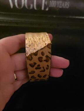 SAACHI Gold and Brown Leopard-Print Cuff Bracelet